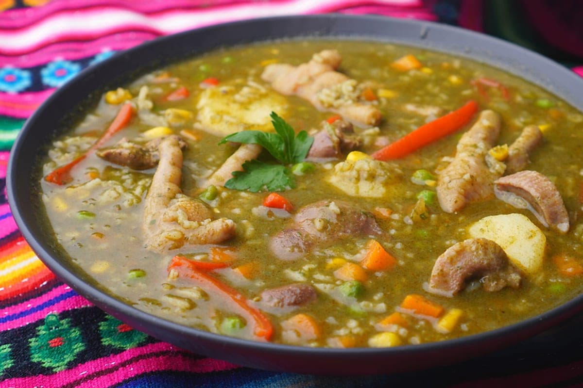 Aguadito de pollo