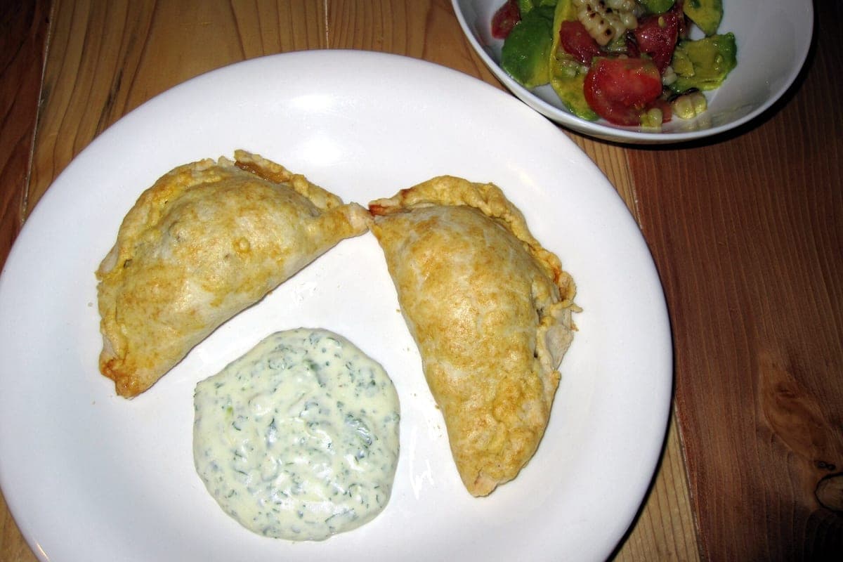 Empanadas de plátano con frijol