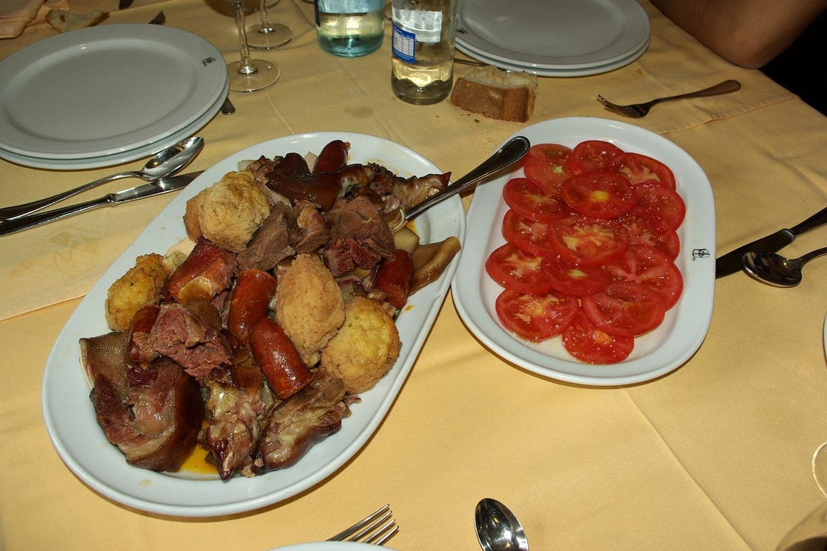 Cocido maragato casero