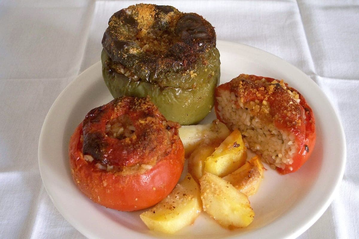 Gemistá: tomates y pimientos rellenos