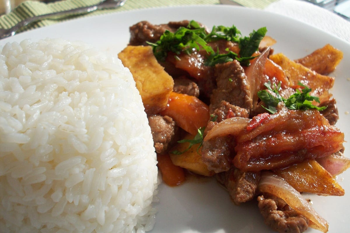 Lomo saltado